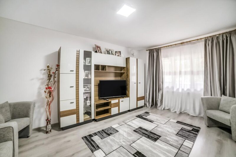 Dristor 2 Camere Decomandat Ready to move in